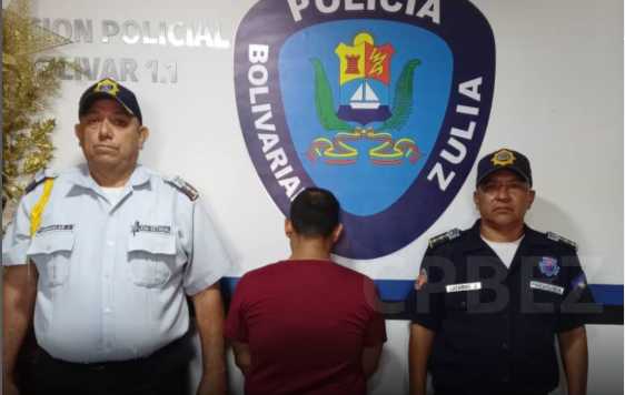 Vigilante de Las Pulgas sorprendido al abrir la puerta a un ladrón encapuchado: ¡Momento de terror!