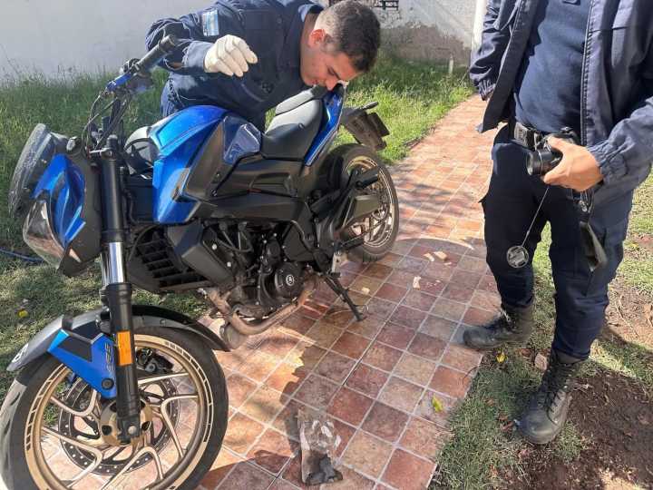 Dos jóvenes fueron detenidos luego de varios allanamientos