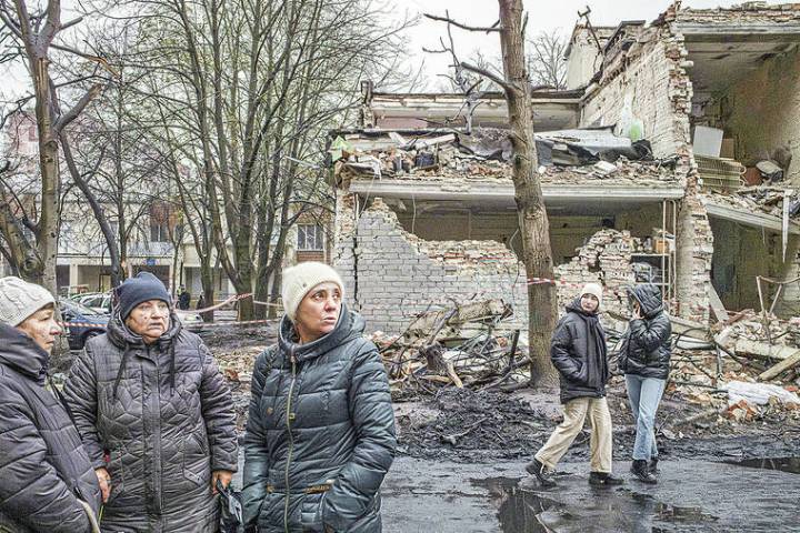 As Ukraine sets ‘red lines,’ a US peace plan is slimmed down