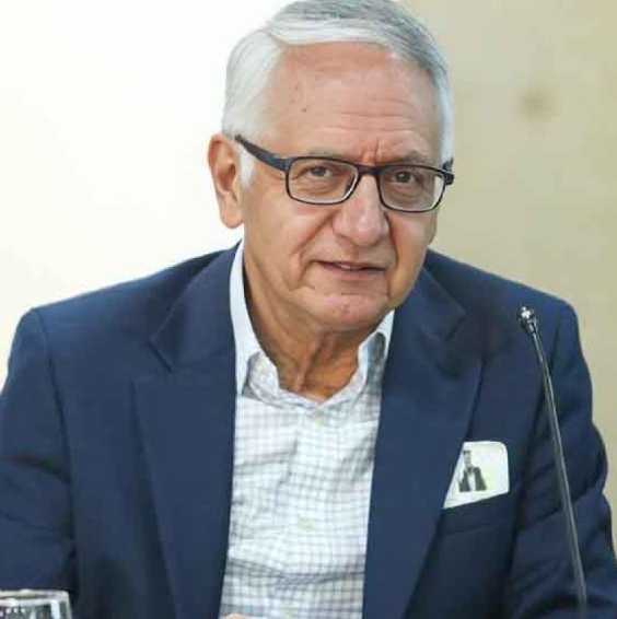 Ministro de Salud denuncia presunto desvío de recursos en AsmetSalud por fallos judiciales