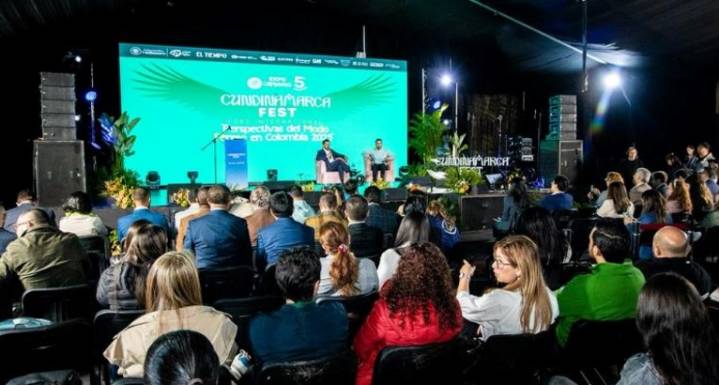 Cundinamarca destaca avances históricos del RegioTram en el Foro Internacional del Modo Férreo 2025