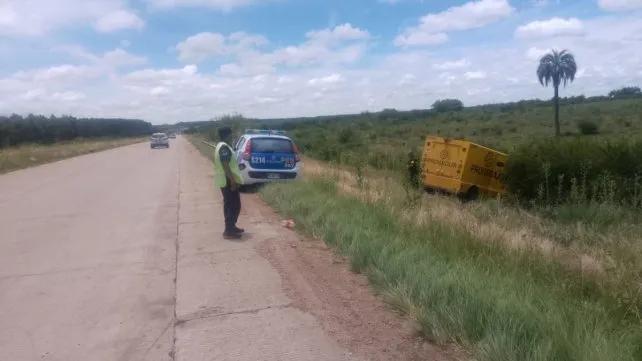 Un camión de caudales que traía dinero a Concordia se accidentó en la autovía José Artigas