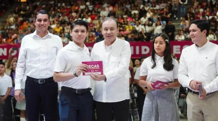 Incrementa presupuesto de becas para 2026 en Sonor...