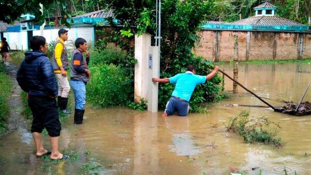 Lluvias inundaron un centro de salud y dañaron viviendas y vías en Kimbiri