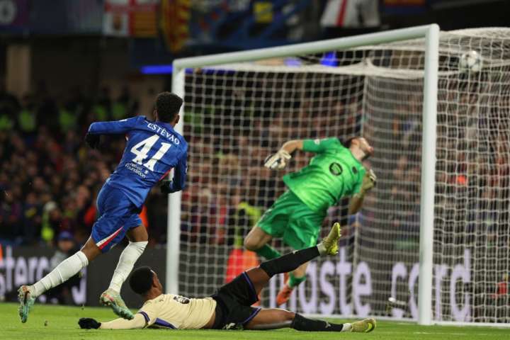 Chelsea derrota por 3-0 a Barcelona en partido de la UEFA Champions League