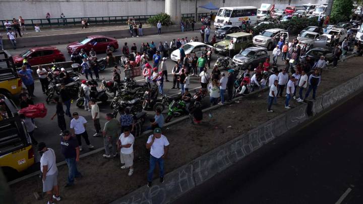 “No Salgas a la Carretera Ese Día”: Transportistas Confirman Megabloqueo Nacional 2025