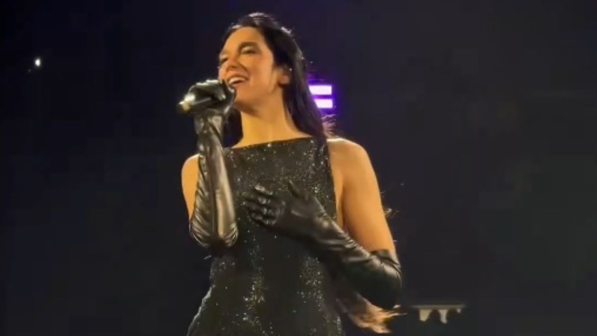 Dua Lipa hizo vibrar al Monumental y cantó "De música ligera", el clásico de Soda Stereo