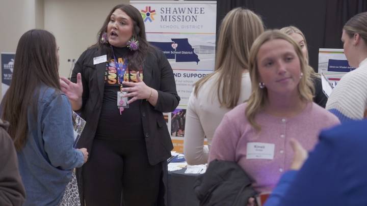 Class of 2025: How’s the job search going? The Midwest Newsroom wants to know