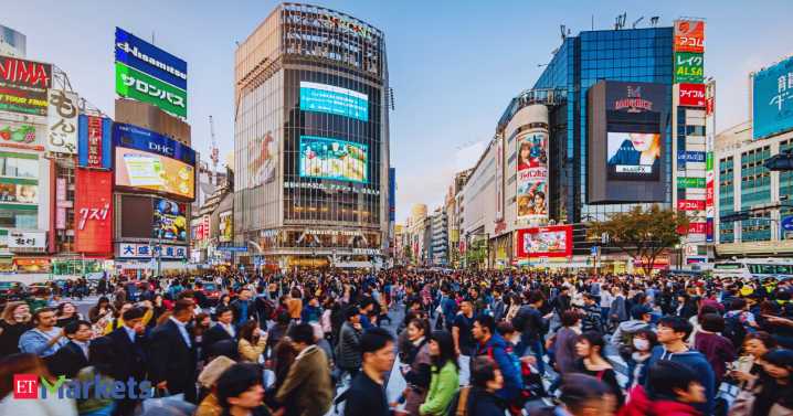 Tourism shares drag down Nikkei amid China-Japan spat over Taiwan