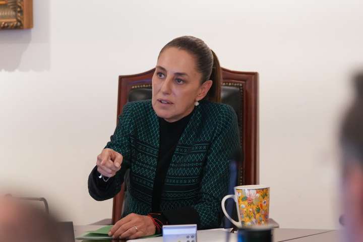 Se reúne Sheinbaum con gabinete para organizar consultas del Plan Michoacán