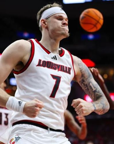 Cards celebrate Kasean Pryor's return with another rout to chants of 'Beat UK'