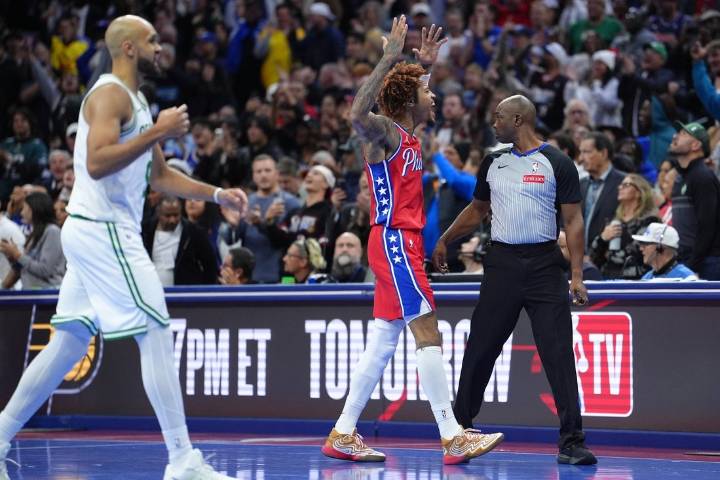 Deadspin | NBA roundup: Celtics end Sixers' unbeaten start