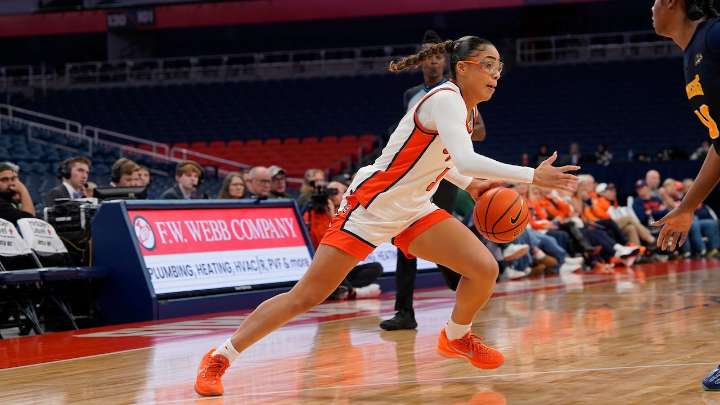 Laila Phelia’s 22 points helps Syracuse women’s basketball beat Canisius, move to 3