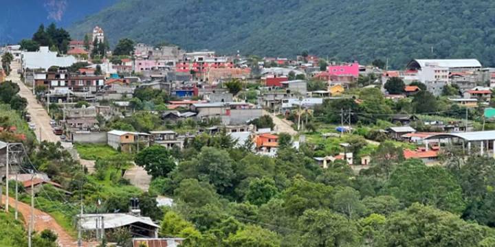 Suspenden clases en planteles de Santa María Yolotepec