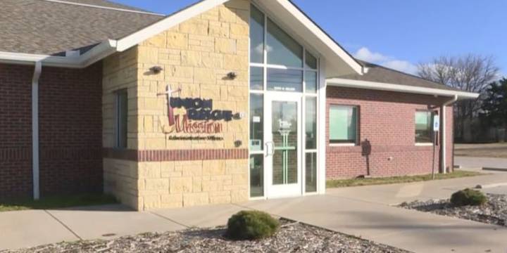 Homeless shelters prepare for season’s first freeze, serving more in need