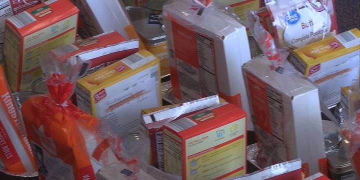 Heartland church hosts Thanksgiving food pantry