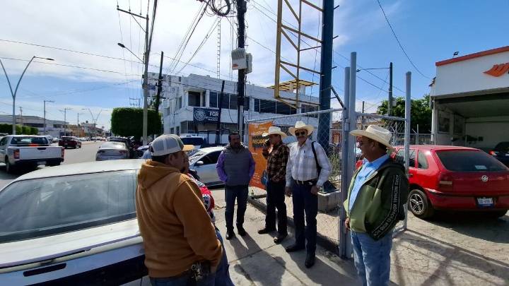 Tras denuncia, SECAM confirma apoyo a productores con abogados