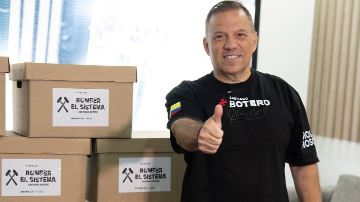 Santiago Botero anuncia que radicó 1.200.000 firmas en la Registraduría para avalar su candidatura