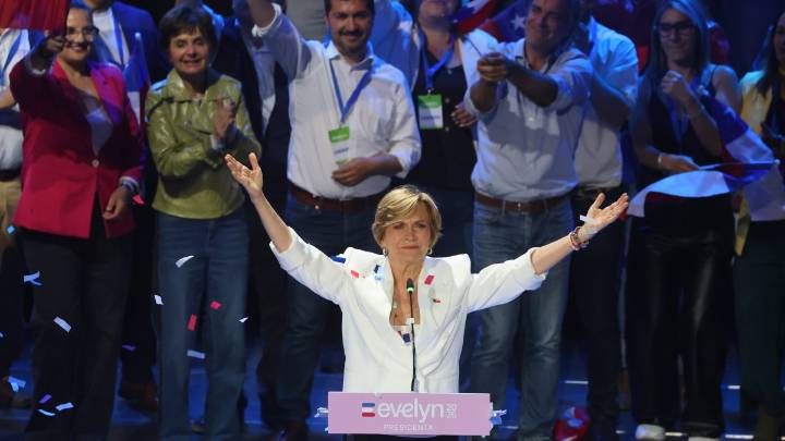 Matthei en el cierre de su campaña: "Hay un triple empate entre los candidatos de la derecha"