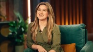 Kelly Clarkson hits back at former manager who suggested plastic surgery