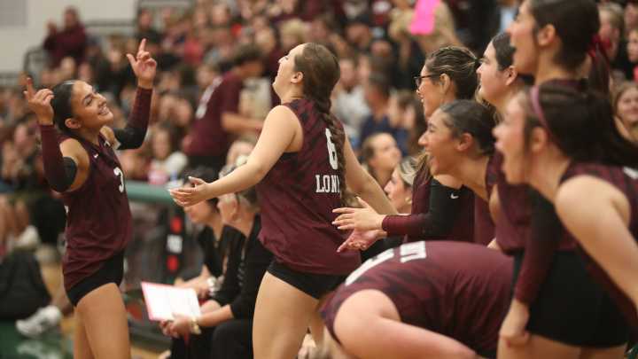 London, Goliad volleyball clash in regional finals