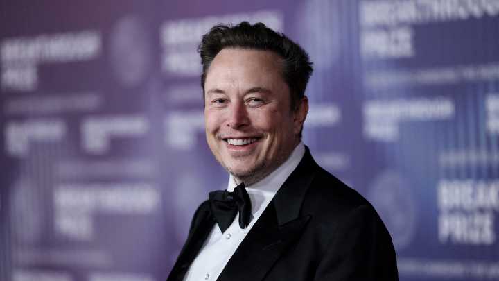 Tesla’s trillion-dollar pay package for Elon Musk  : NPR