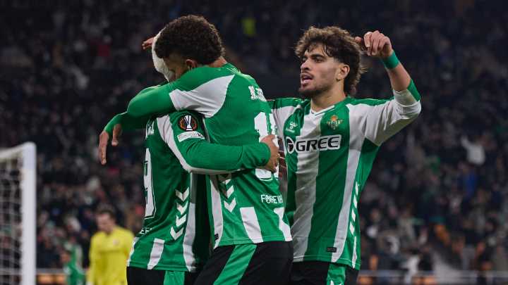 El Betis de Pellegrini se afianzó en Europa League con accidentado triunfo ante Utrecht