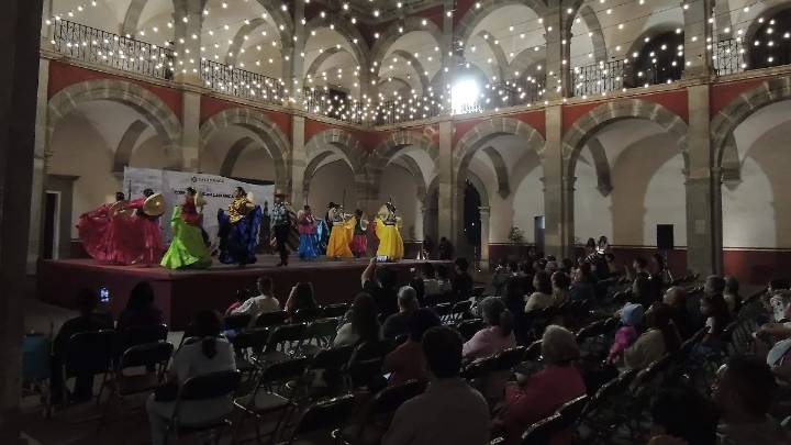 Bailan ‘Corridos de Salamanca’ en el marco del 115 aniversario de la revolución mexicana