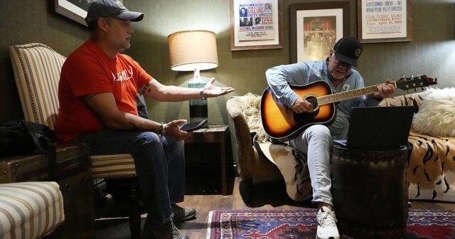 How Gary Sinise is helping the nonprofit CreatiVets build ‘a place to go when the PTSD hits’