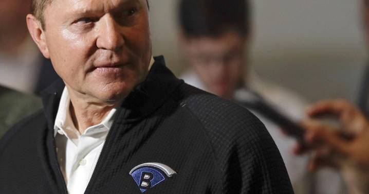 MLB agent Scott Boras delivers a warning, and some dad jokes