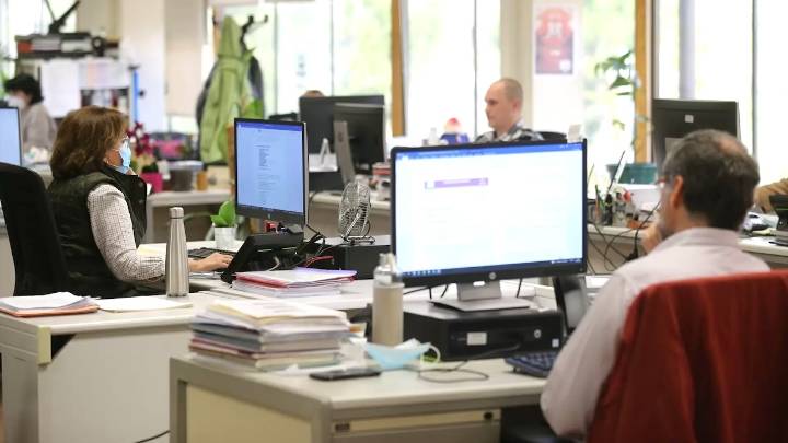 Los sindicatos avalan la Oferta de Empleo Público 2025 con 827 plazas en CLM