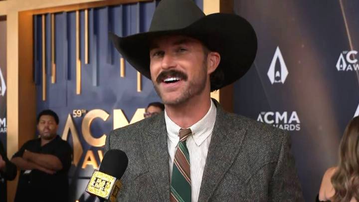 Riley Green Reacts to Fans Connecting to His 'Forward' Song 'Worst Way' (Exclusive)