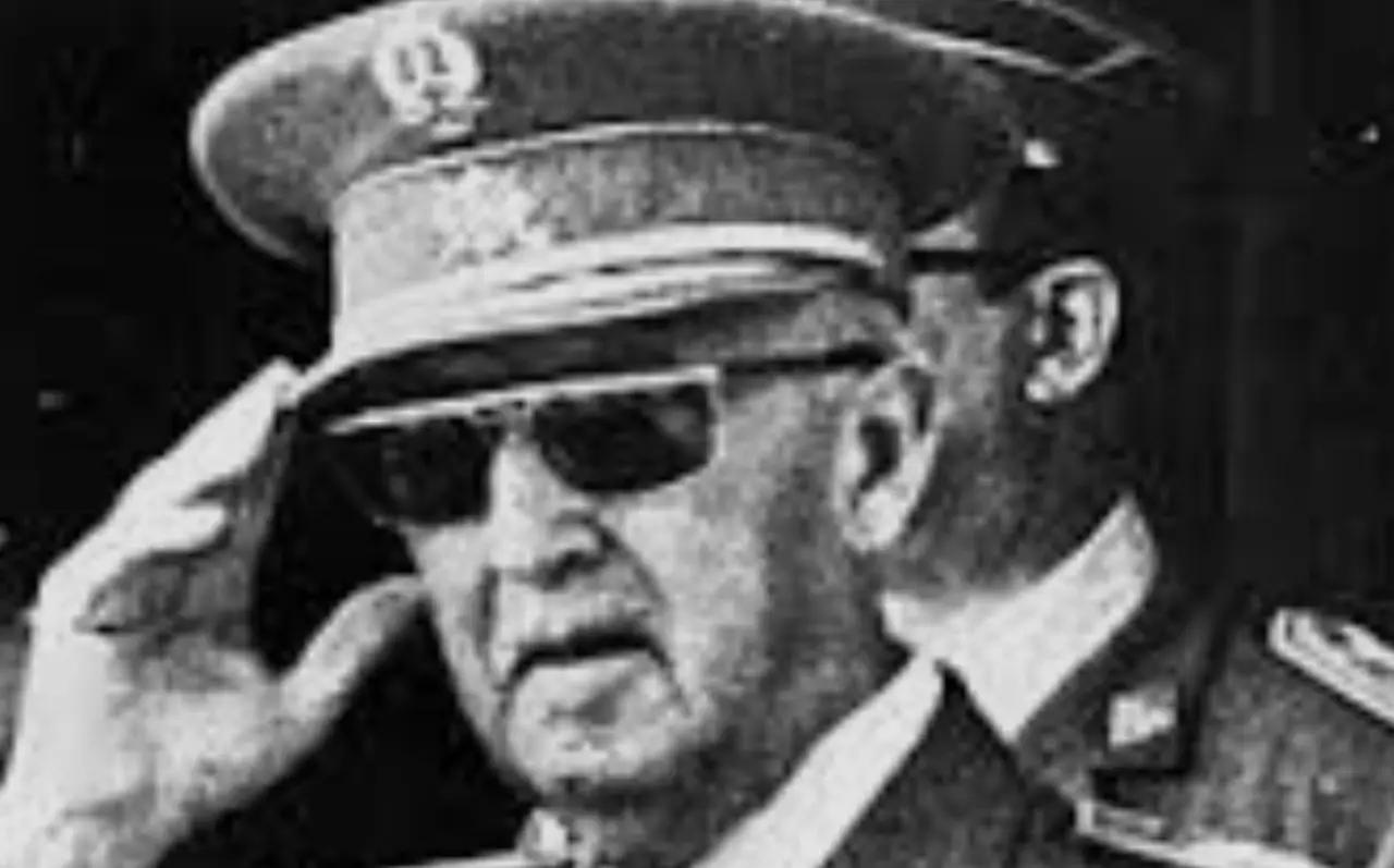 El aniversario 50 de la muerte de Franco no escapa de la polarización política