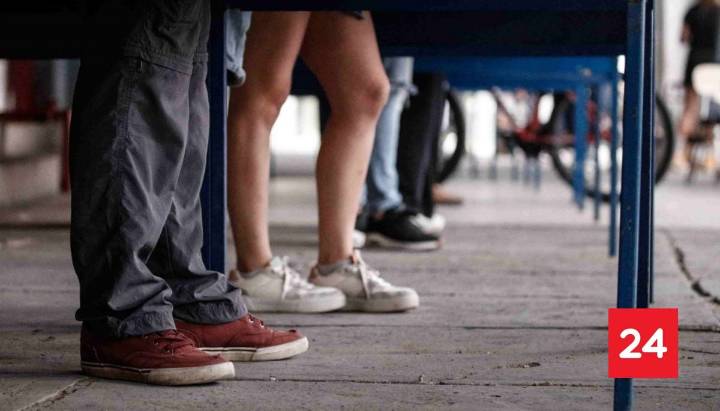 Elecciones Chile 2025: ¿A qué hora cierran las mesas de votación?