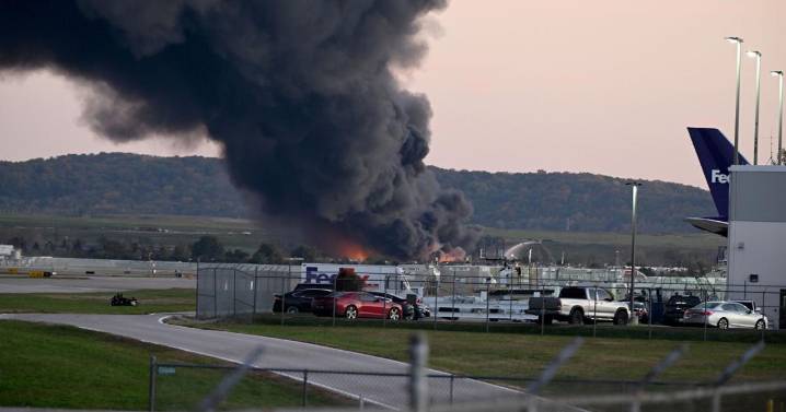 Feds: Engine detached from UPS plane before crash at Louisville airport