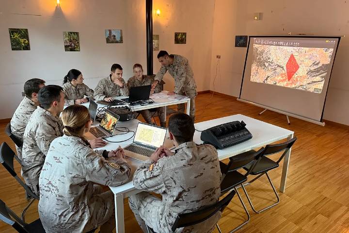 La Princesa Leonor participa en sus primeras maniobras con el Ejército del Aire: supervivencia, evasión y resistencia