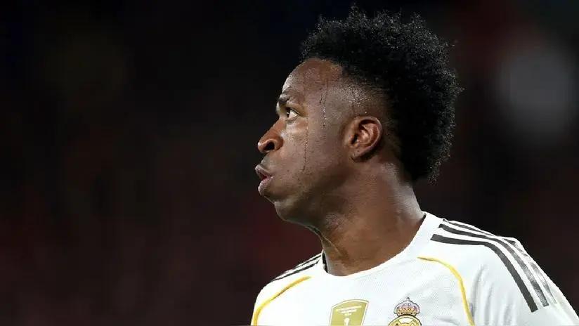 "Cuando quiso, no pudo": Vinicius Junior, el principal señalado de la prensa española tras derrota de Real Madrid ante Liverpool