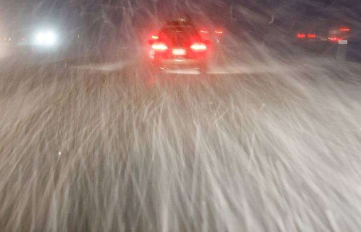 Snow coming to Snoqualmie, Stevens passes as Thanksgiving travel starts