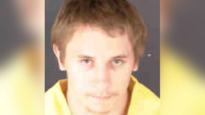 Comienza juicio contra joven acusado de asesinar a sus padres adoptivos en Florida