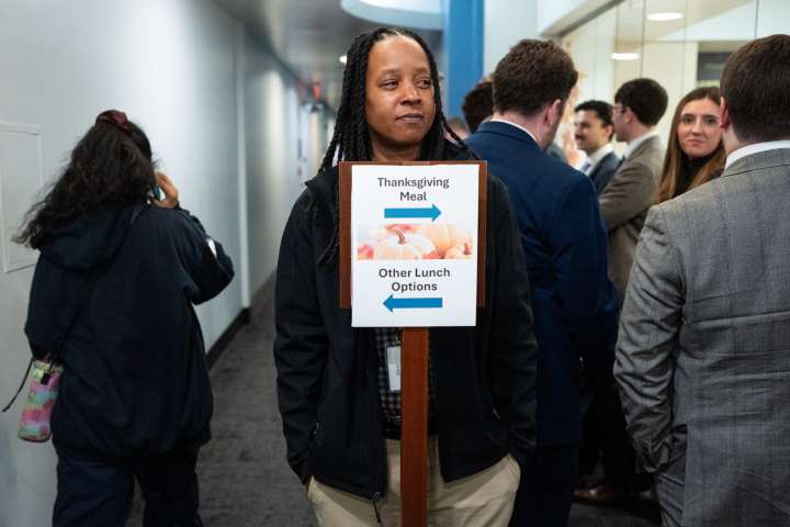 Capitol Lens | Turkey wing - Roll Call