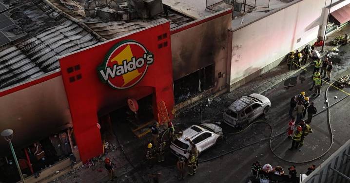 Más de 20 muertos tras el incendio de una tienda en México