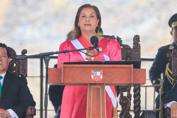 Expresidenta Boluarte reaparece en audiencia judicial en caso de lavado de activos