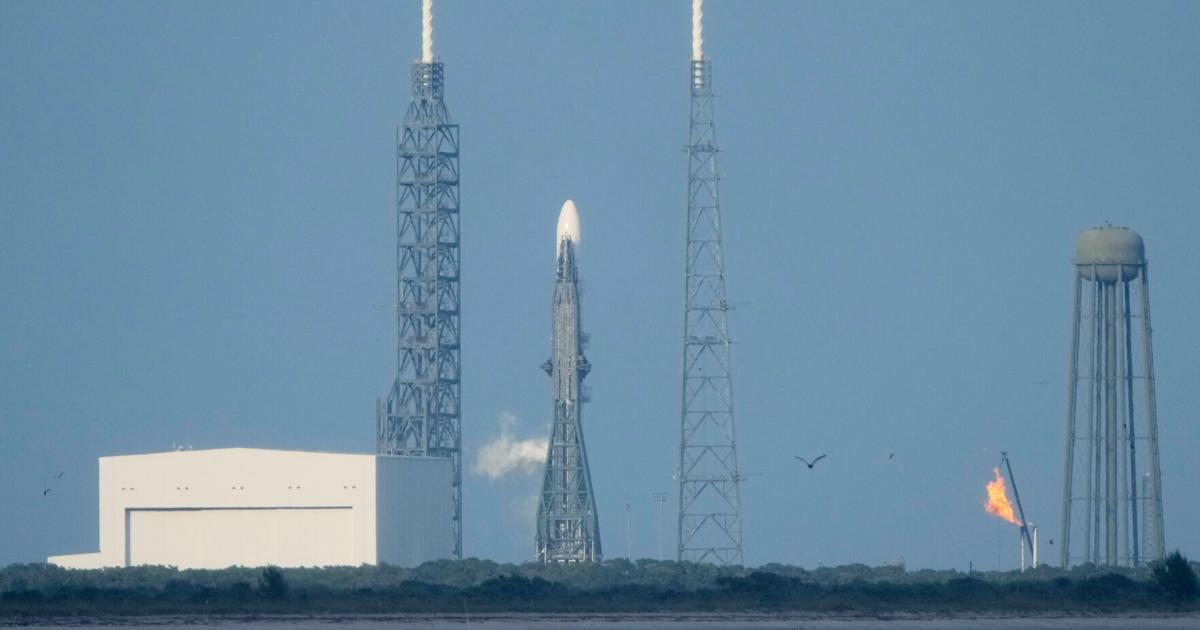 Solar storms delay the launch of Blue Origin's big new rocket with Mars orbiters for NASA