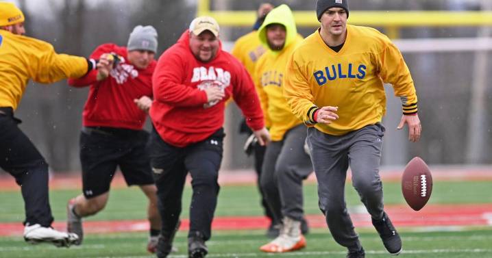 'Time, money and skills': 58th Turkey Bowl continues support for Easterseals, Thanksgiving tradition
