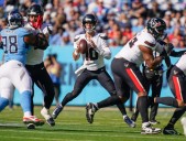 Deadspin | Matthew Wright's FG as time expires lifts Texans over Titans