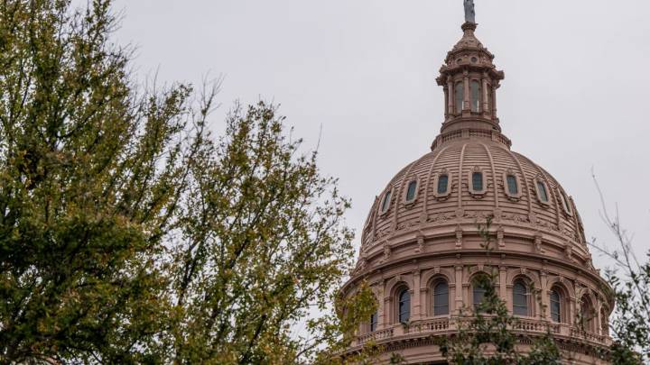 Texas voters pass measure to block new taxes on securities transactions