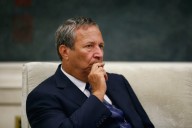 Larry Summers steps back from public life after messages to Epstein revealed