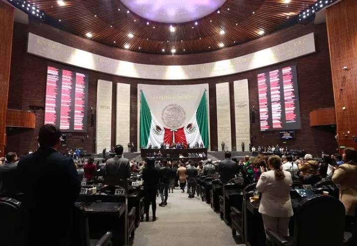 Diputados federales aprueban, en lo general, el Presupuesto 2026 de México