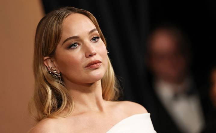 ‘I Accidentally Tucked My Dress In My Underwear’: Fans Think Jennifer Lawrence’s High