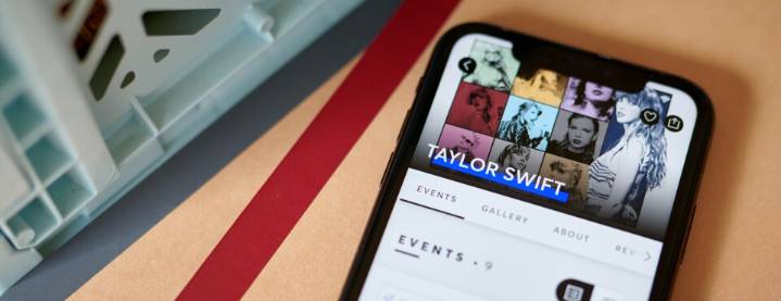 Live Nation, Ticketmaster Fail to Escape Taylor Swift Fans’ Suit